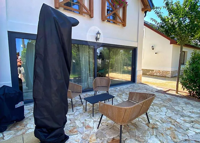Treestudio Apartamento Lipi